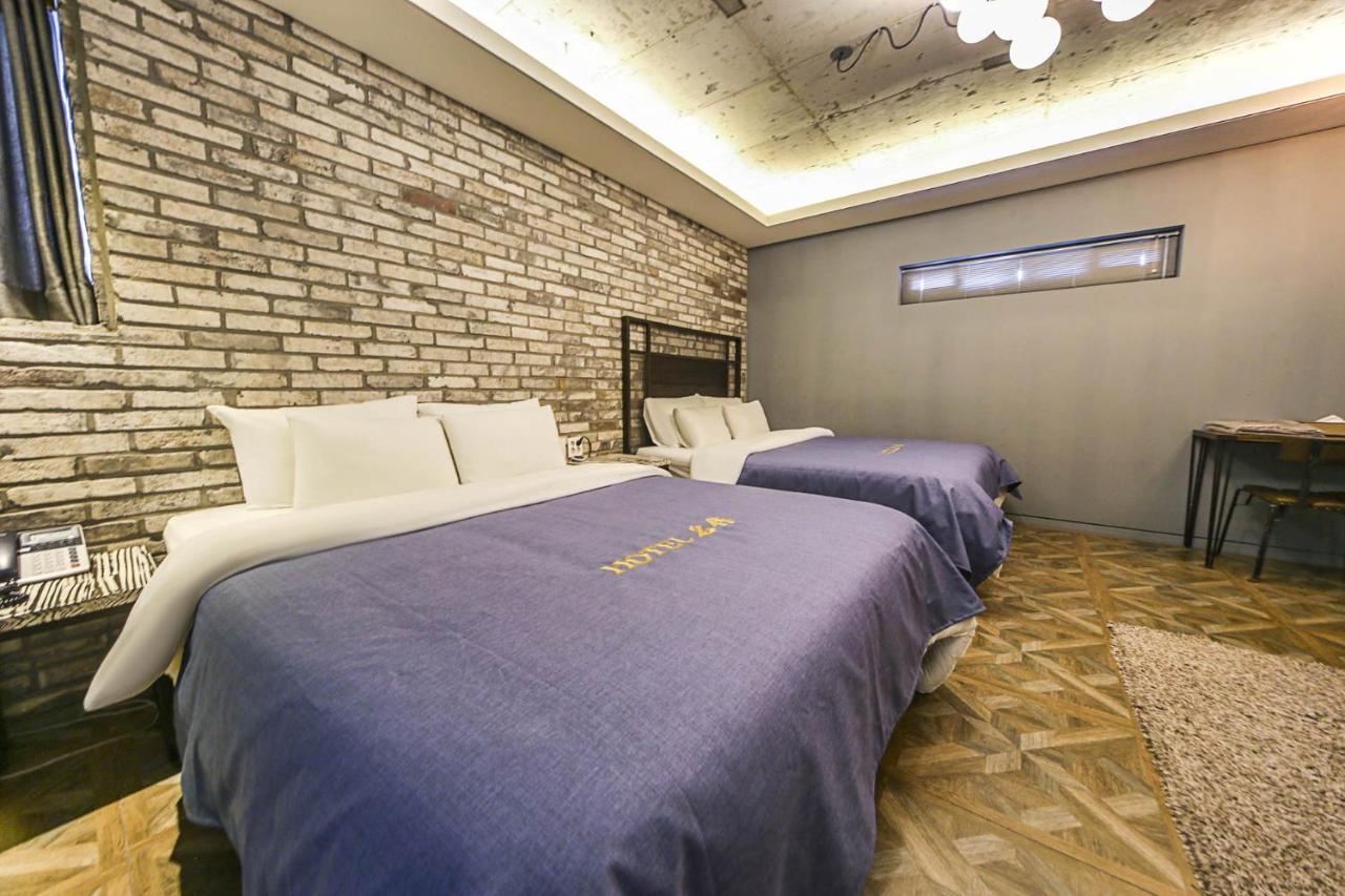 Hotel Myeongjak Chuncheon Buitenkant foto
