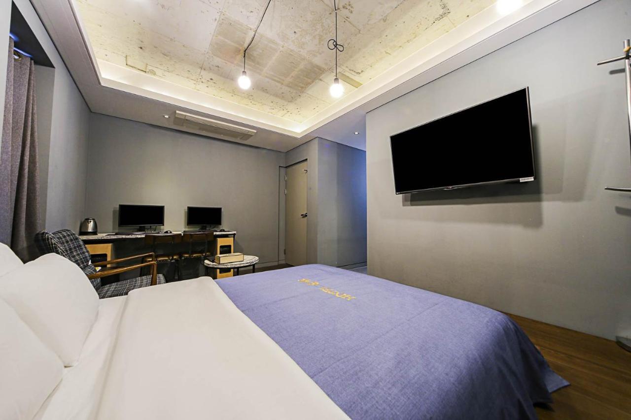 Hotel Myeongjak Chuncheon Buitenkant foto
