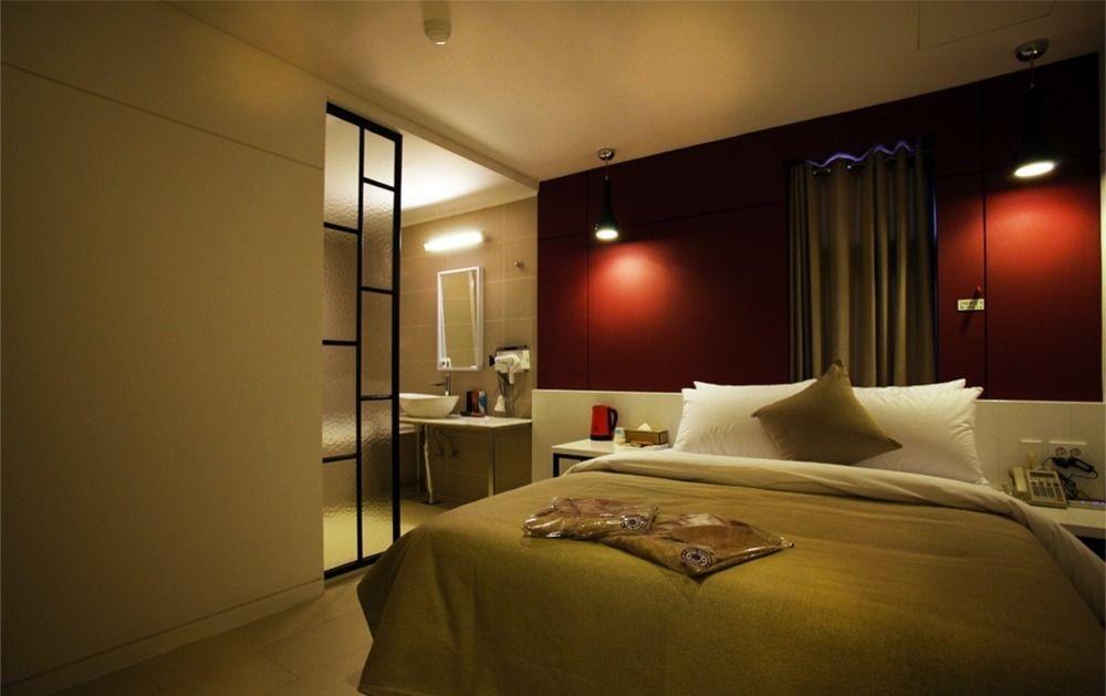 Hotel Myeongjak Chuncheon Buitenkant foto
